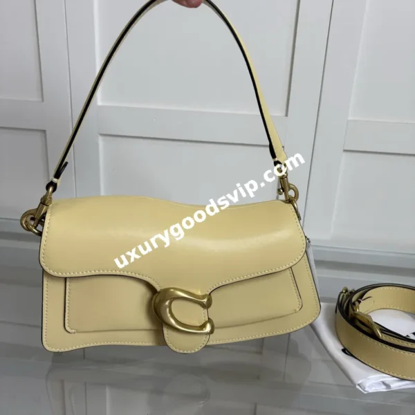 12 (4) Coach-No.12