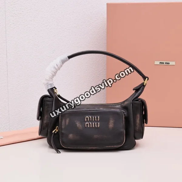 MiuMiu-No.14