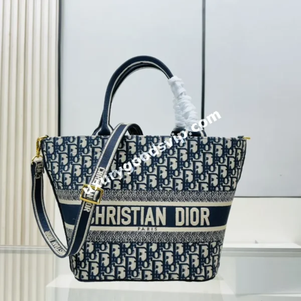 Dior-No.23