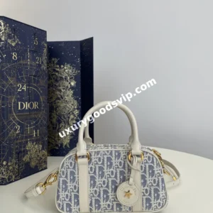 Dior-No.7